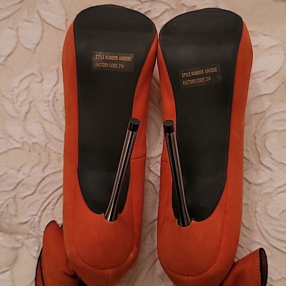 Bertinni Orange Suede Stilettos - Picture 14 of 16